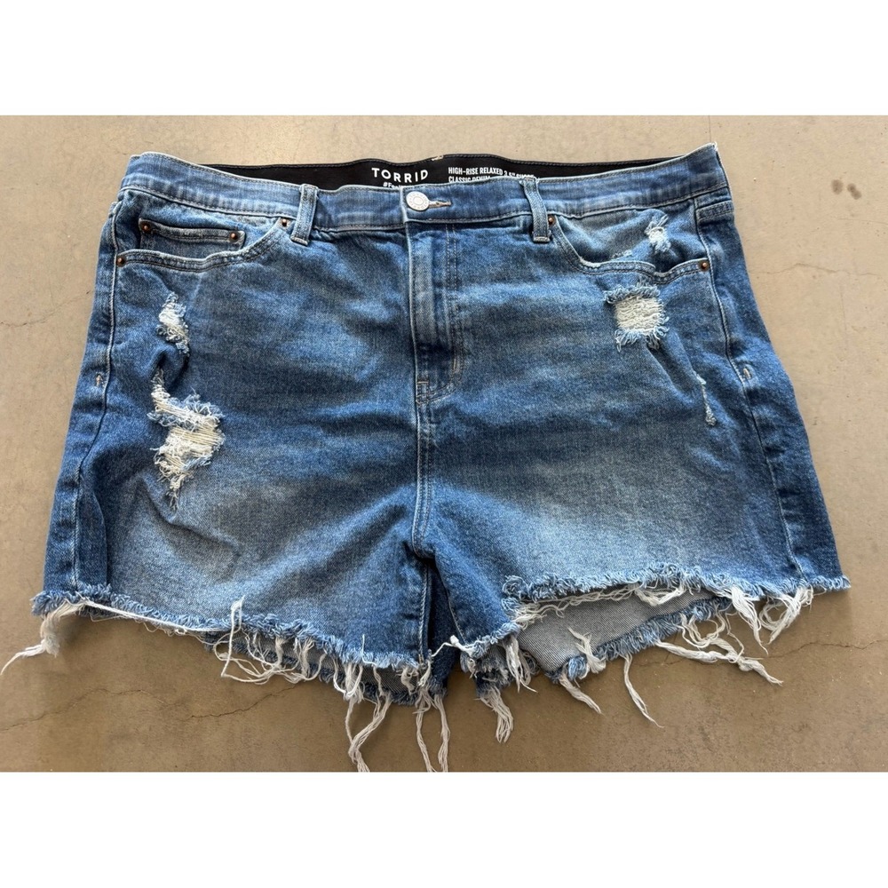 Torrid Women's High-Rise Relaxed Denim Cut Off Shorts Plus 18 Blue 3.5" Pockets